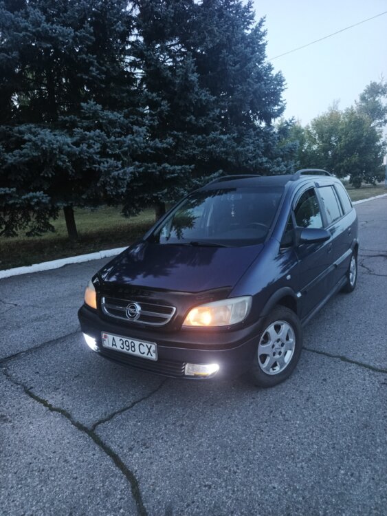 OPEL ZAFIRA 2005г. 1.6 CNG