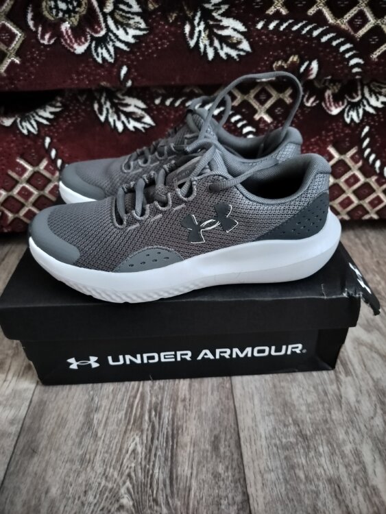 Продам новые under armour 700 рублей