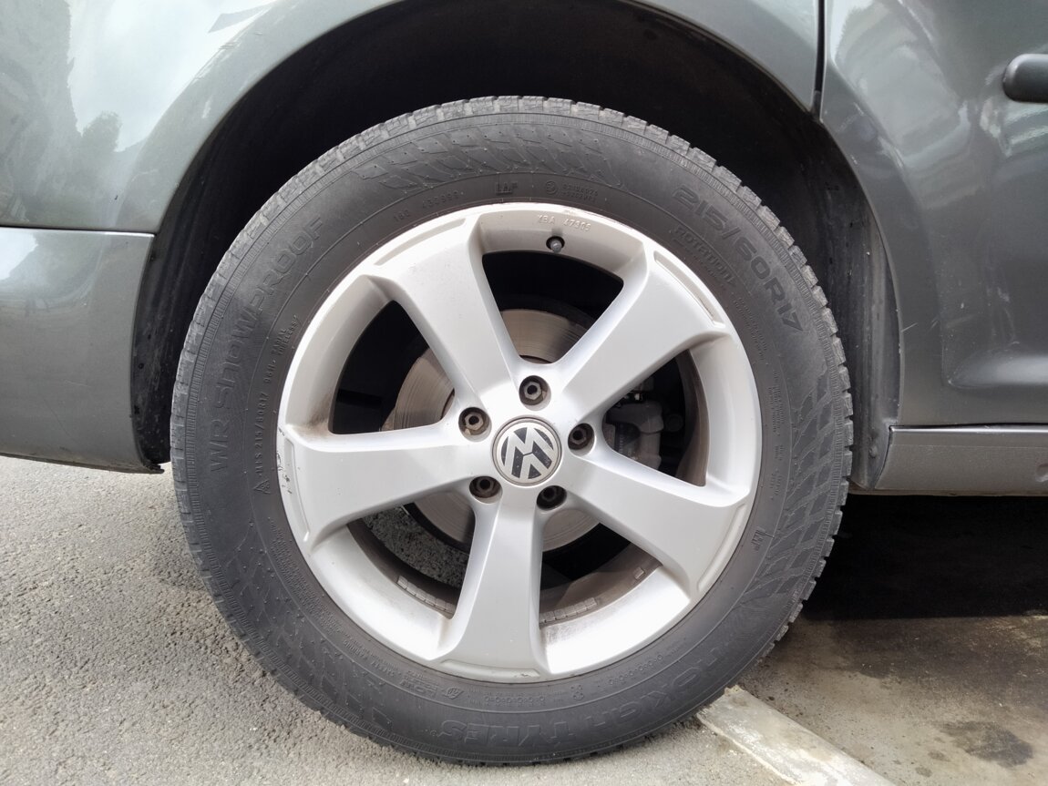 215/60 R17 + диски