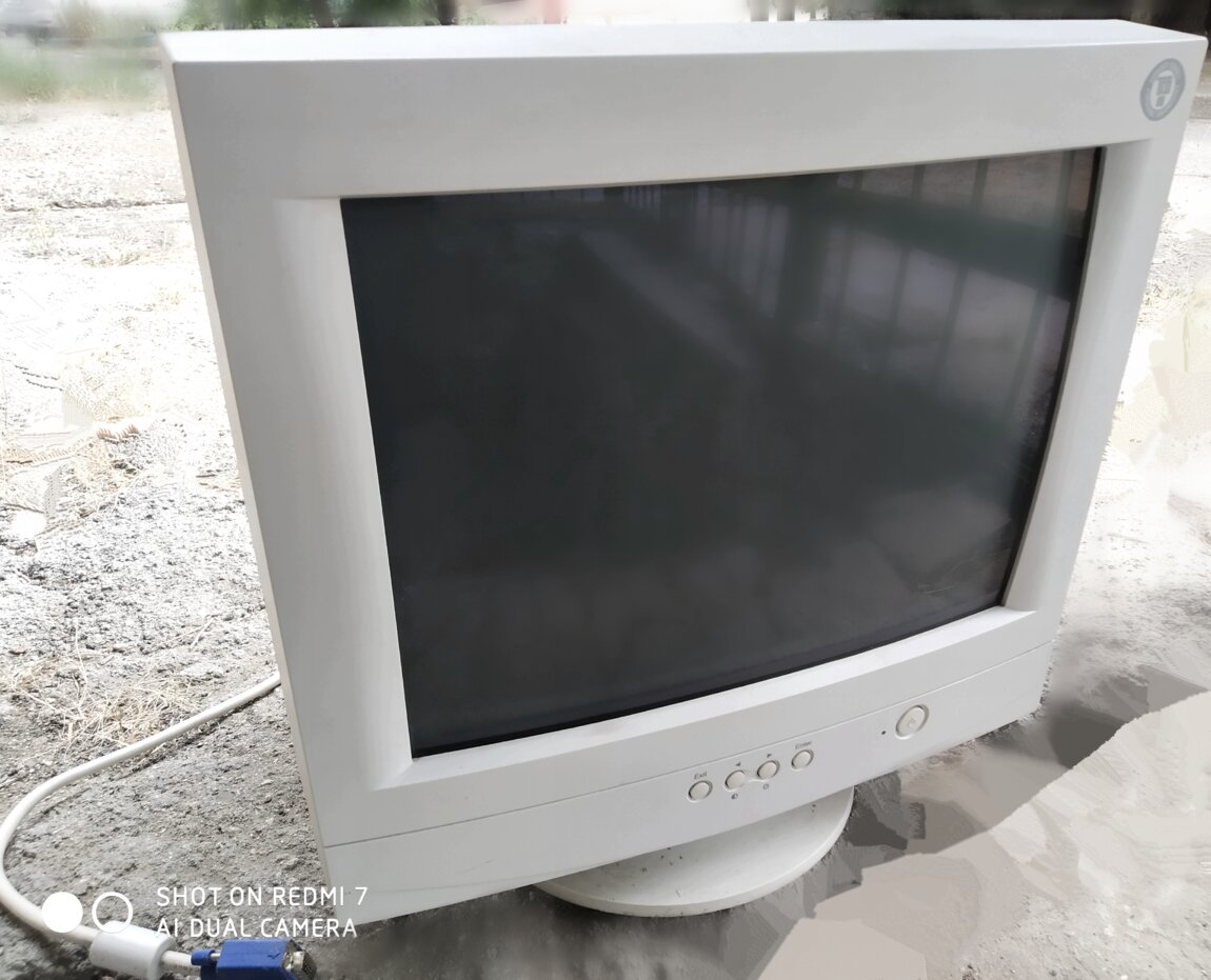 Кофеварка рожковая DeLonghi EC 155