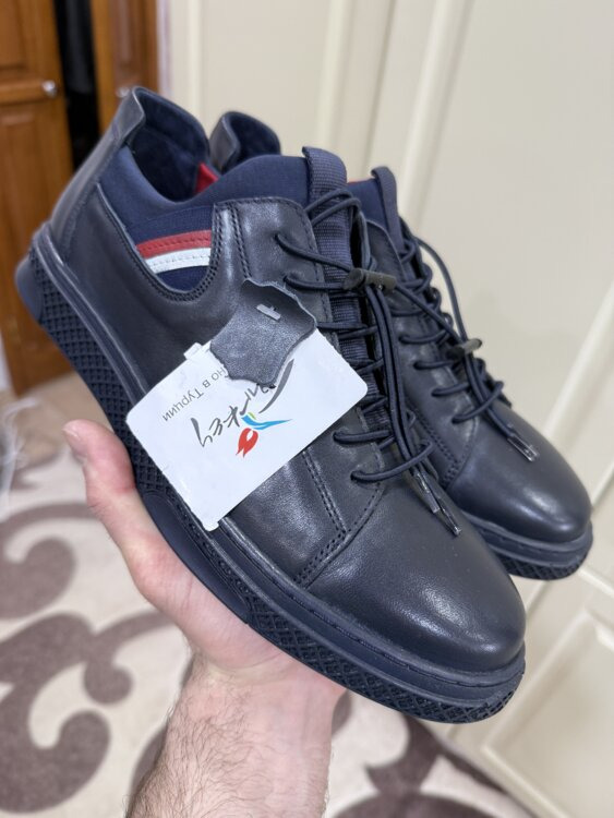 Срочно!!! Полуботинки Франция Pierre Cardin 41,5р. И Safety Jogger.