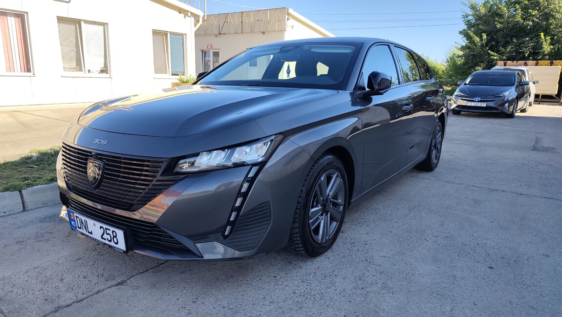 Peugeot 308 1.2 TSI в отличной комплектации. Из Европы. Два ключа. Сре