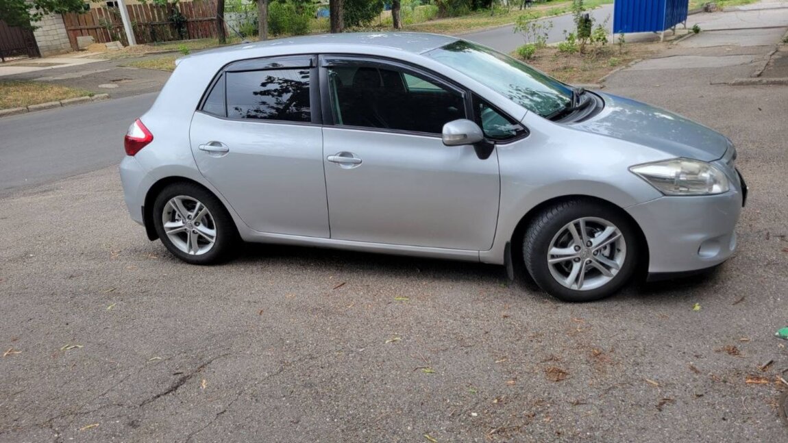 Toyota Auris 2012 г. в.