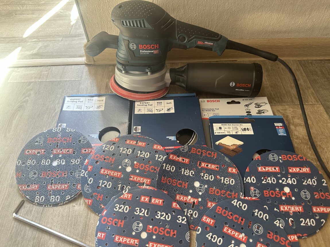 Bosch Professional GEX 40-150 + полный комплект оснастки