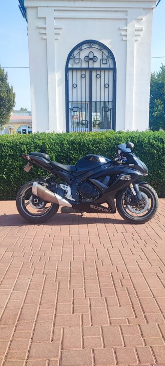 Продам SUZUKI GSX-R 600 K9 2009года