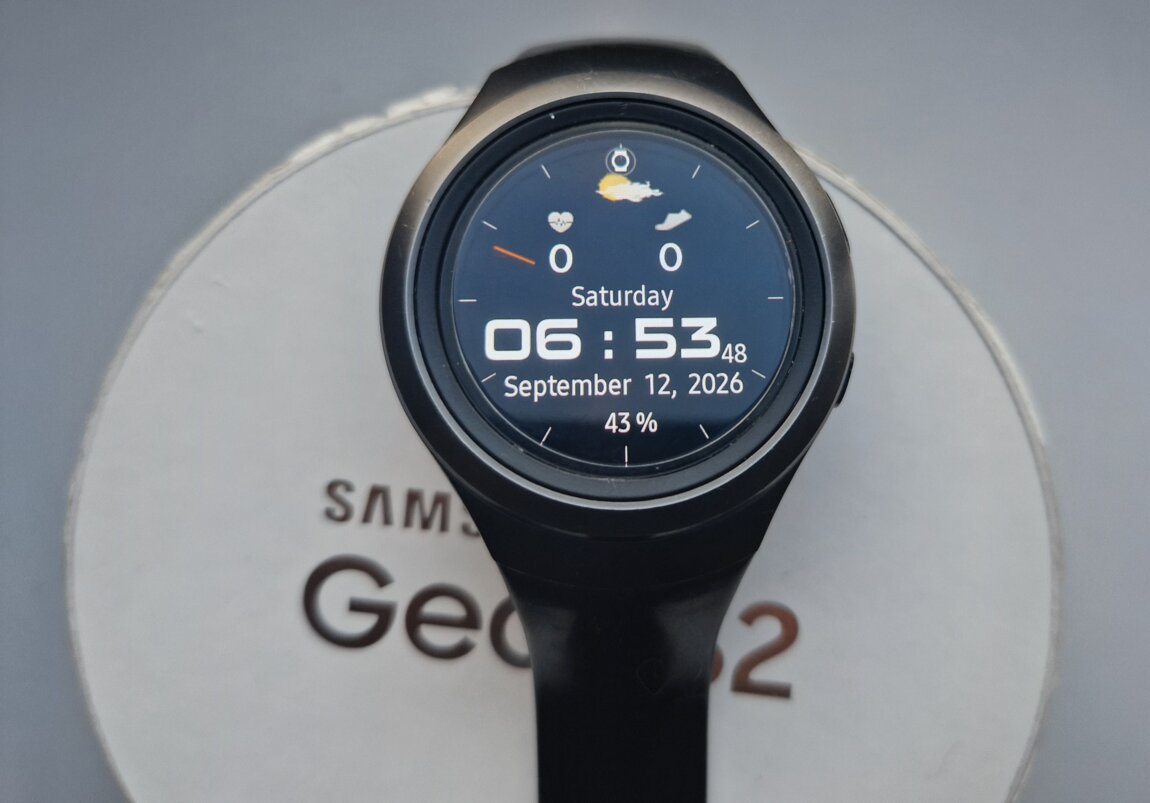 Часы Samsung gear S2