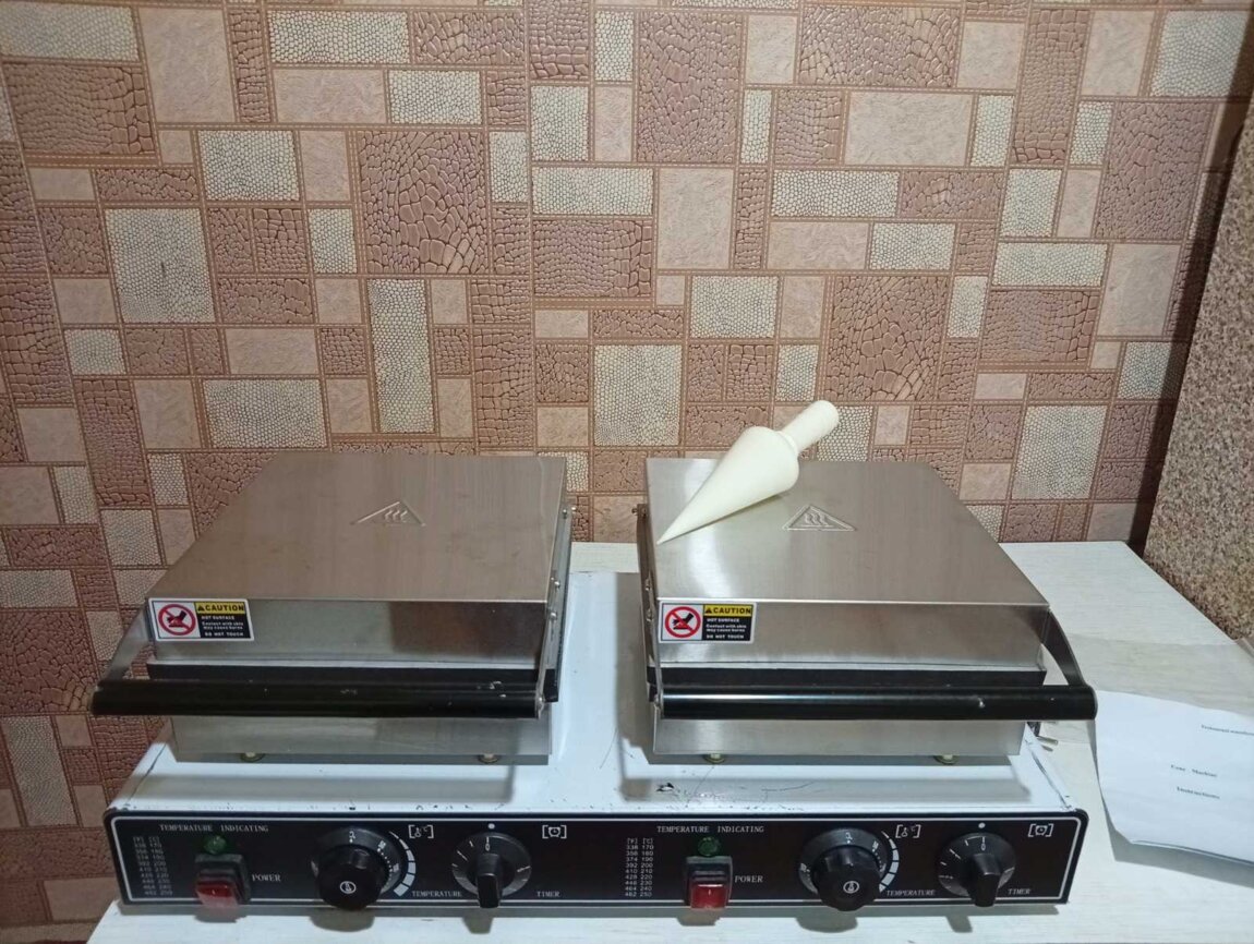 Продается прогулочная коляска для двойни