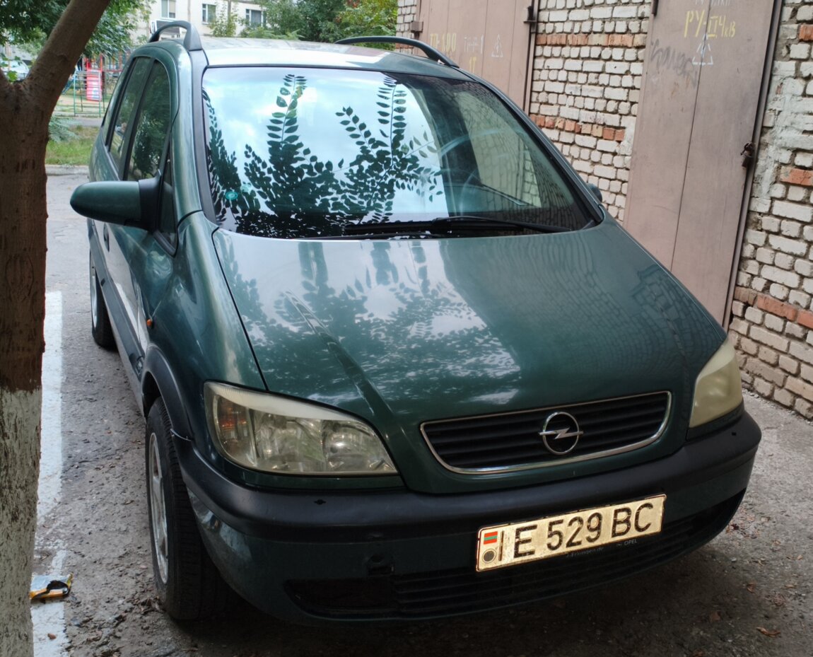 Opel Zafira A 2002г. 1.8 бензин.