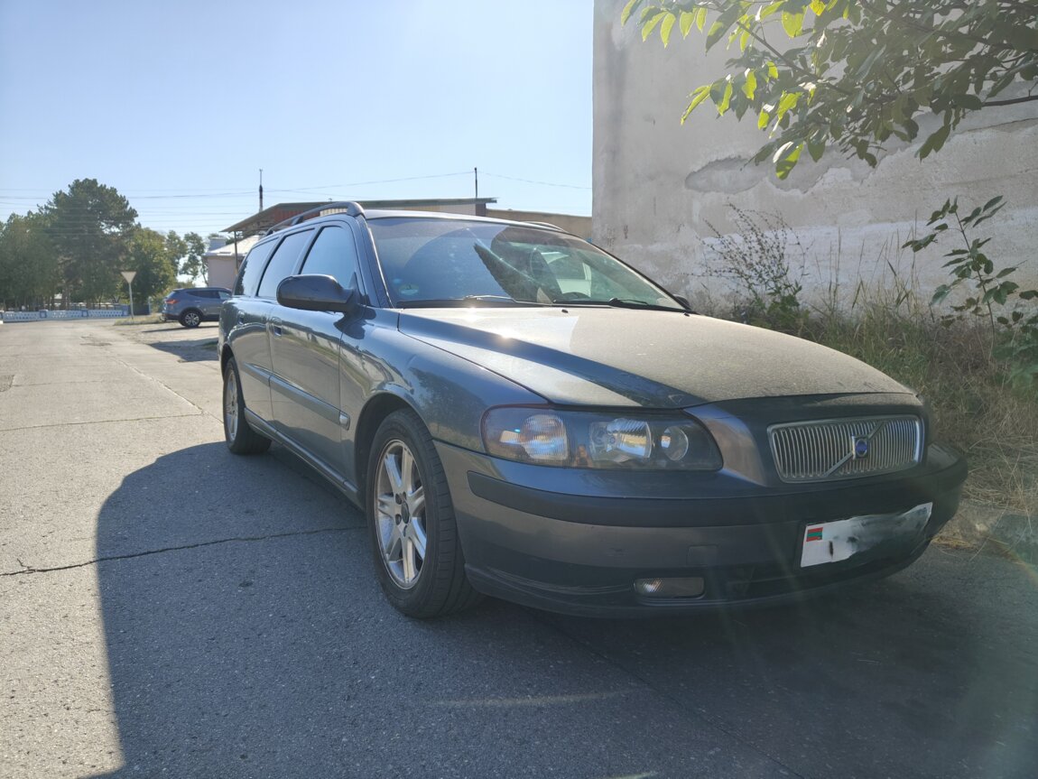 Продам вольво v70 D5 автомат, 2.4 дизель 163 лошади, лучший универсал!