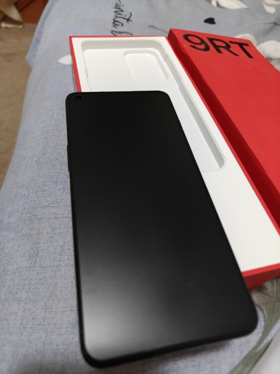 Продаю OnePlus 9RT в отличном состоянии