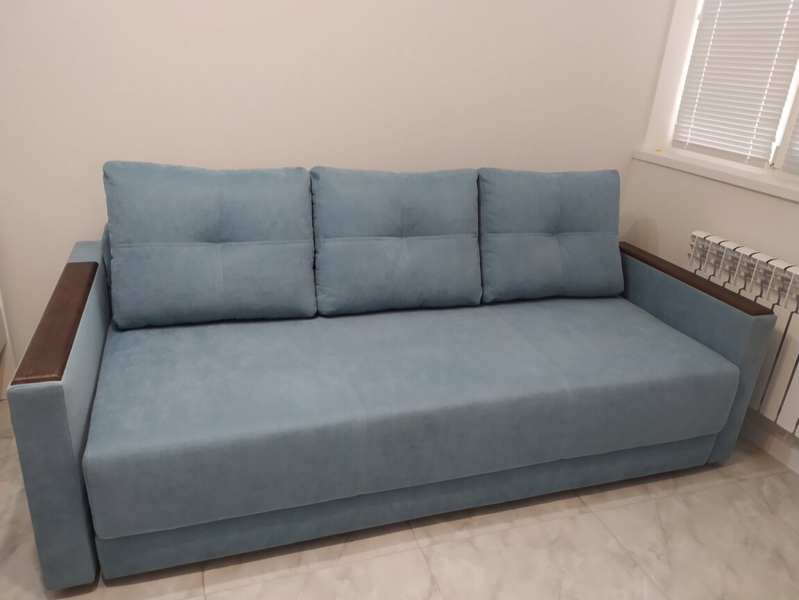 Продам совершенно новый диван (Германия)