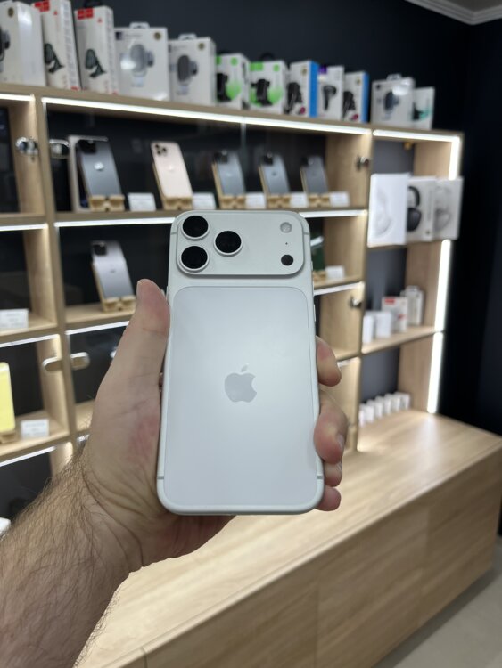 Продам iPhone 17 Pro Max 256 гб Гарантия + Рассрочка