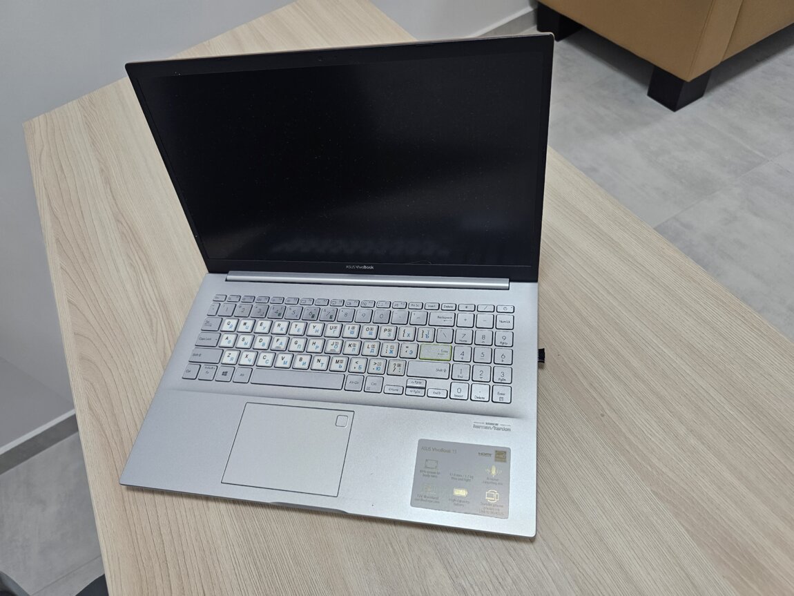 Продам отличный Asus Vivobook i5 11gen SSD-512GB RAM-8GB