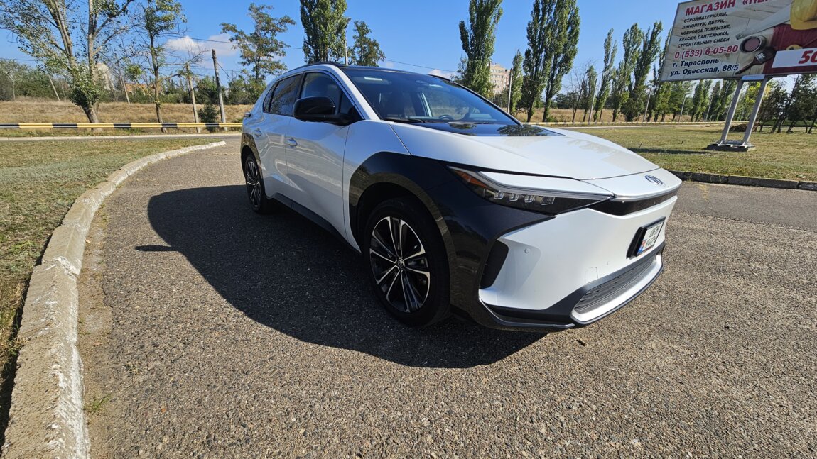 BZ4X Limited 2023 AWD