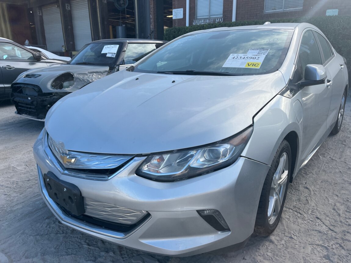Продам Chevrolet Volt 2017 г