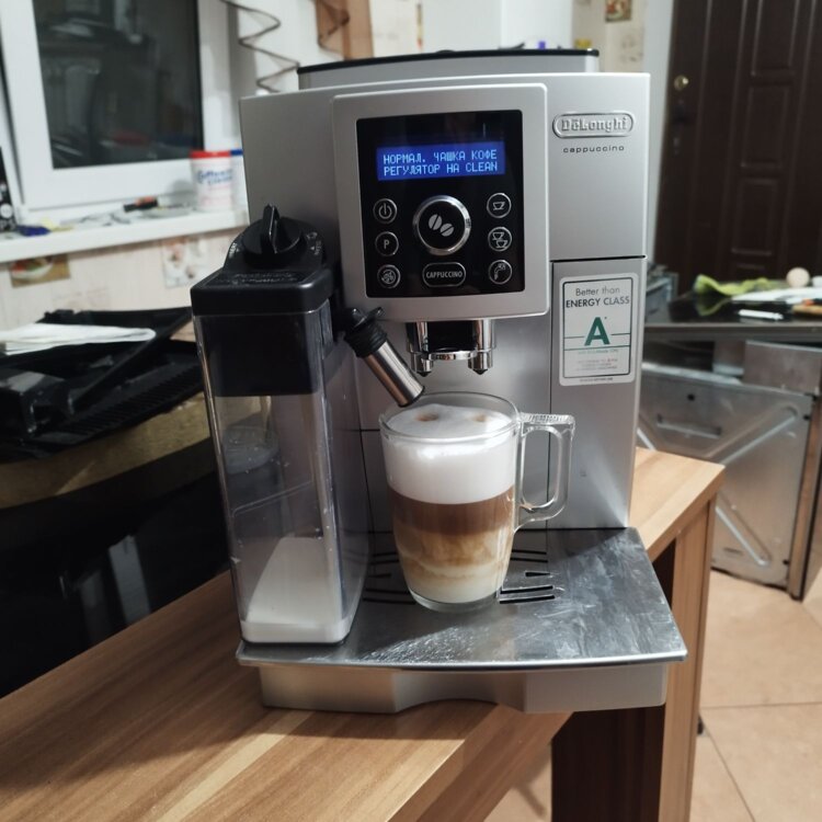 Продам кофемашину DeLonghi Magnifica S