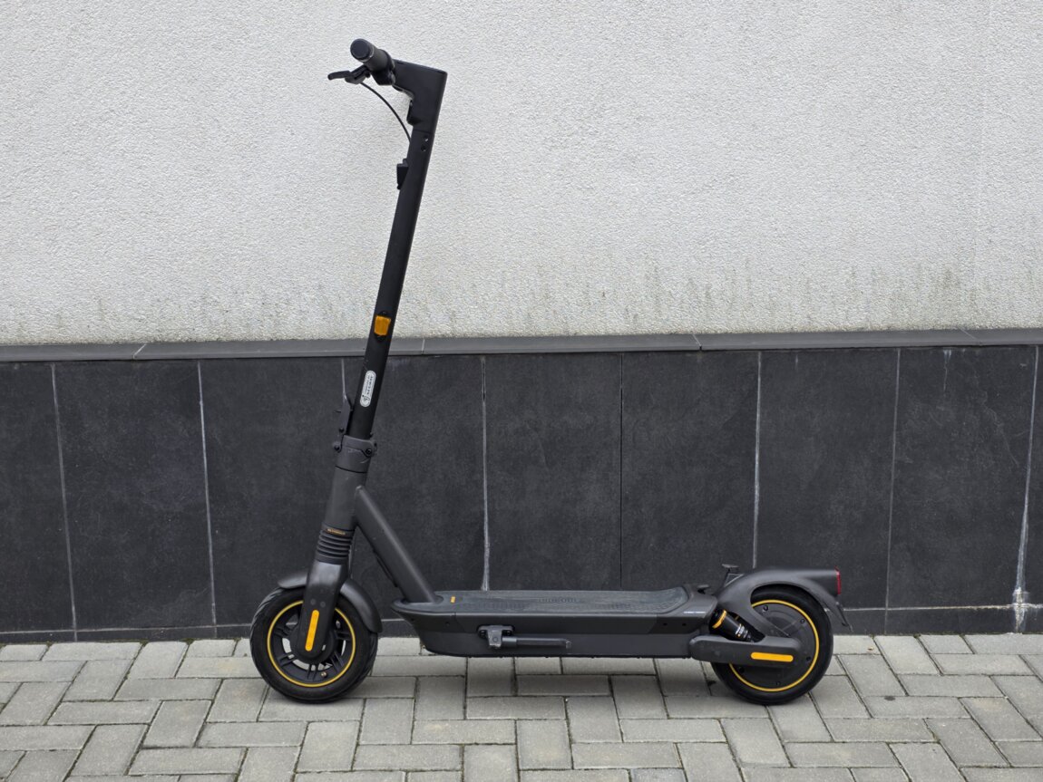 Продам электросамокат Segway Ninebot G2 Max, цена без торга!