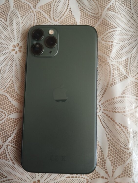 Продам Iphone 11 pro 256