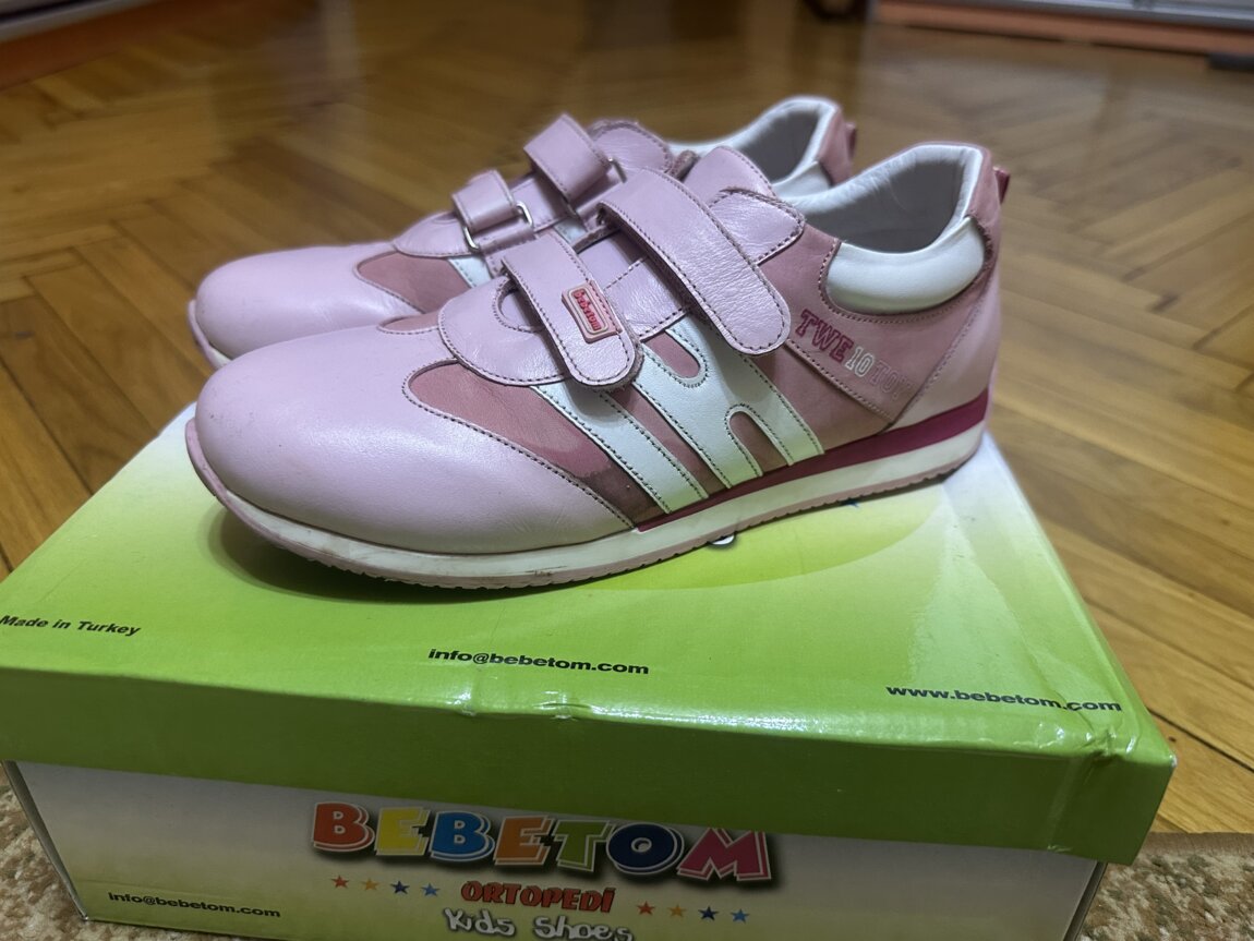 Кроссовки Bebetom 36 р