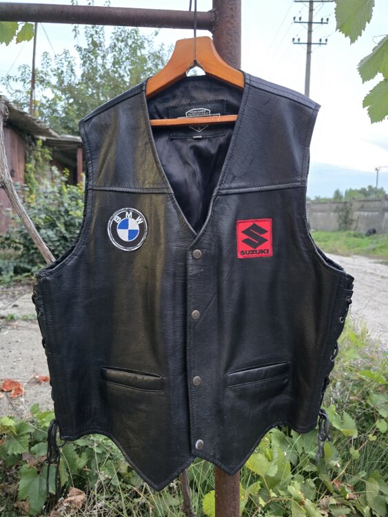 Продам жилетку