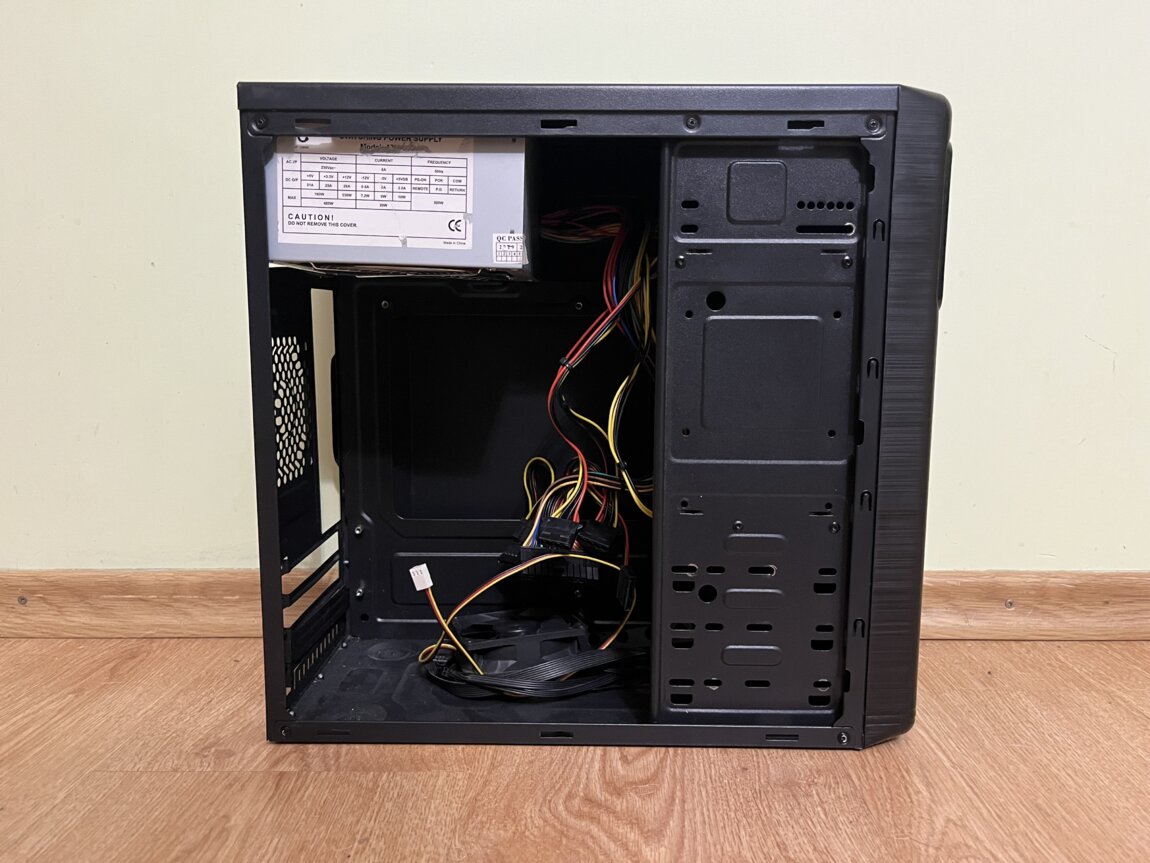 Продам корпус LogicPower + Блок питания 500w