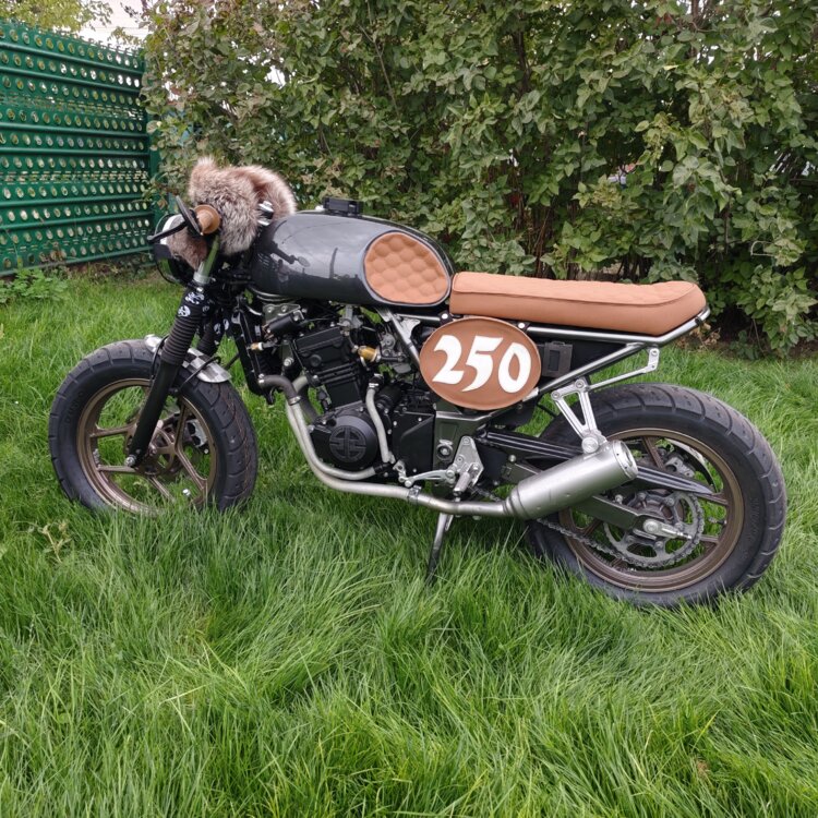 Cafe racer
