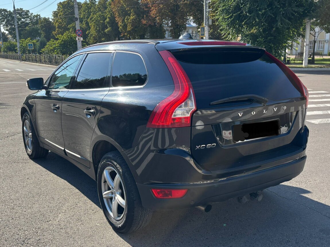 Volvo XC60, 2011 г., 2.0 л, дизель (163 л. с. ), МКПП, передний привод
