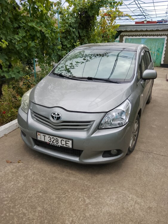 Продам Toyota Verso
