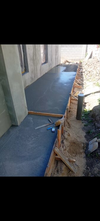 Черновые стяжки отмостки