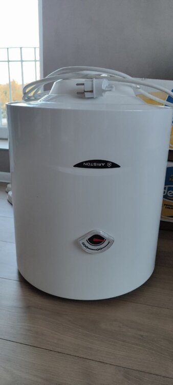 Hot Point Ariston (1,5кв)