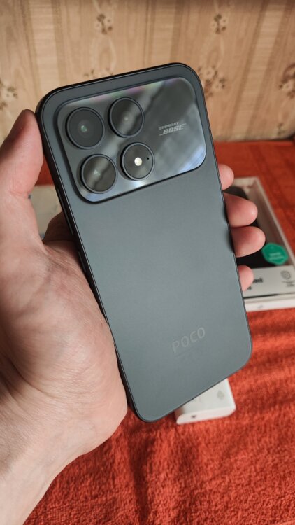 Продам Poco F8 Pro 12/256 (ещё на гарантии) + 2 чехла в подарок