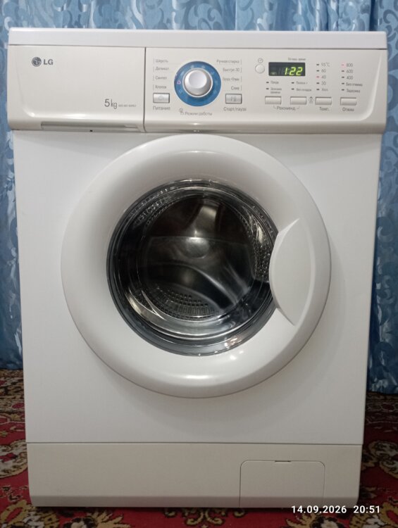 LG 5kg WD-80160NU в идеале, обслужена от мастера, гарантия 1 год.
