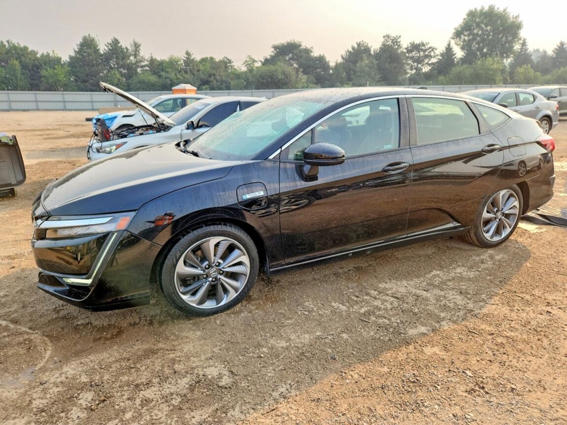 Honda Clarity Plug-in Hybrid Touring/ В ПУТИ