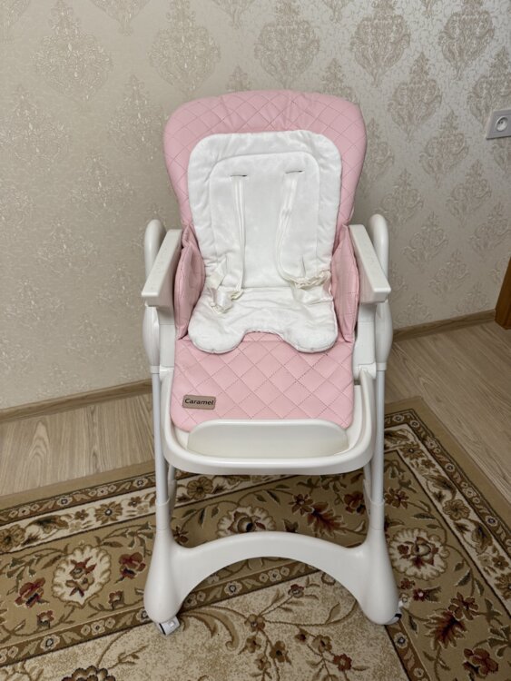 Детский стульчик для кормления