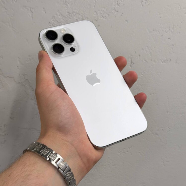 Продам iPhone 16 Pro Max 256gb 90%