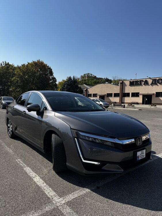 Продам Honda Clarity