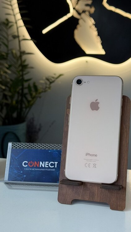iPhone 8