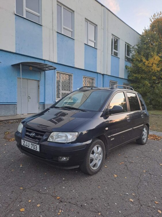 Продам отличный компактвэн Hyndai Matrix 1.6 бензин
