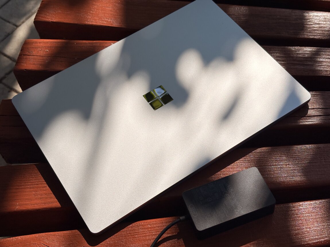 Microsoft Surface Laptop 4 13,5" — Intel Core i5-1145G7 — 8/512GB