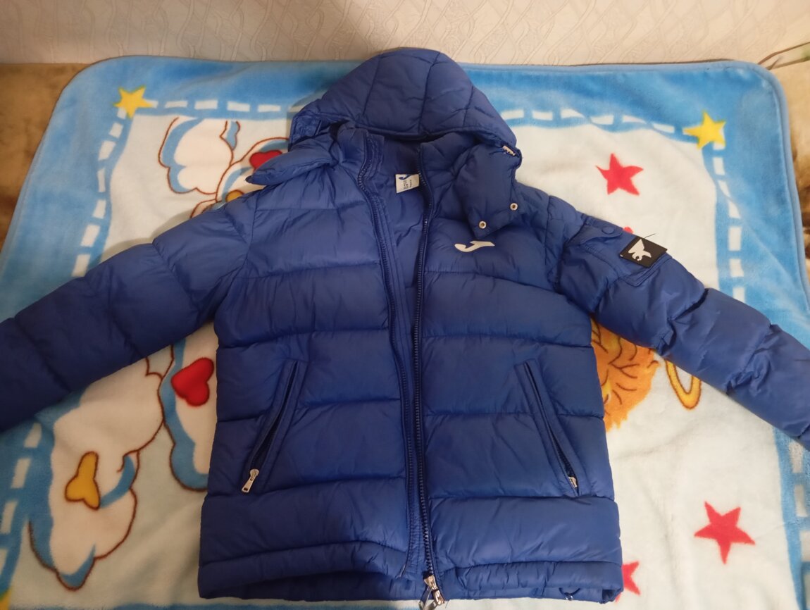 Продам зимнюю куртку Joma