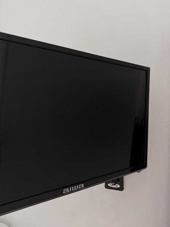 Телевизор AIWA 24" (60 см) — в отличном состоянии