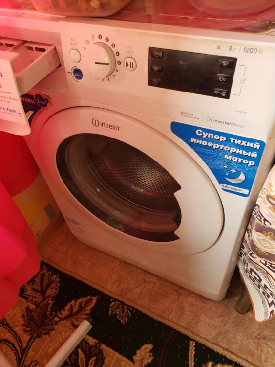Стиральная машина Indesit 8кг