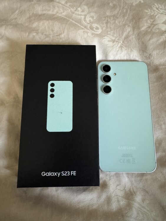 Продам Samsung galaxy s23 FE