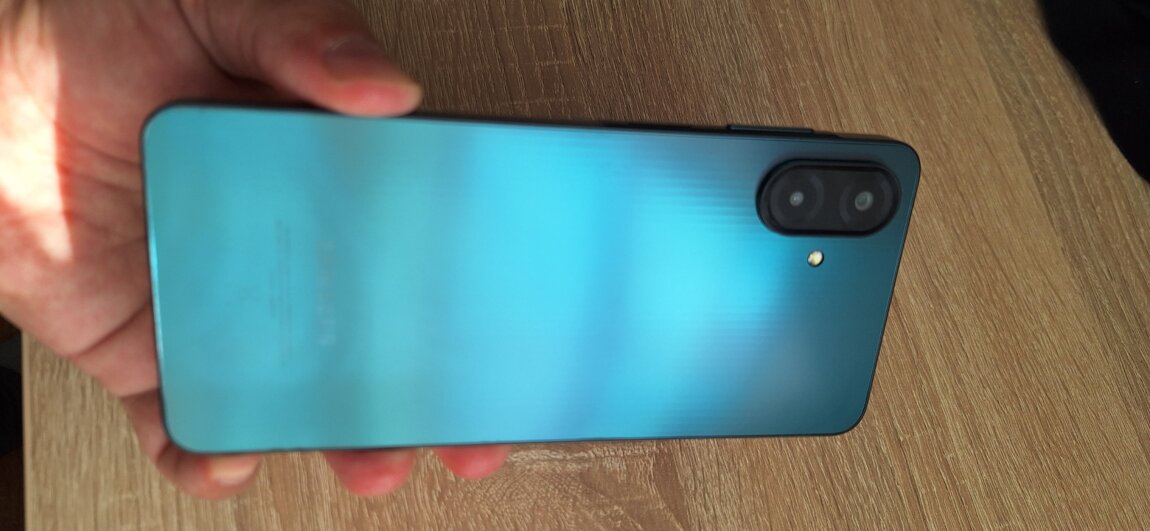 Samsung Galaxy A07, 128ГБ, батарея 5000мА, 2200 руб.
