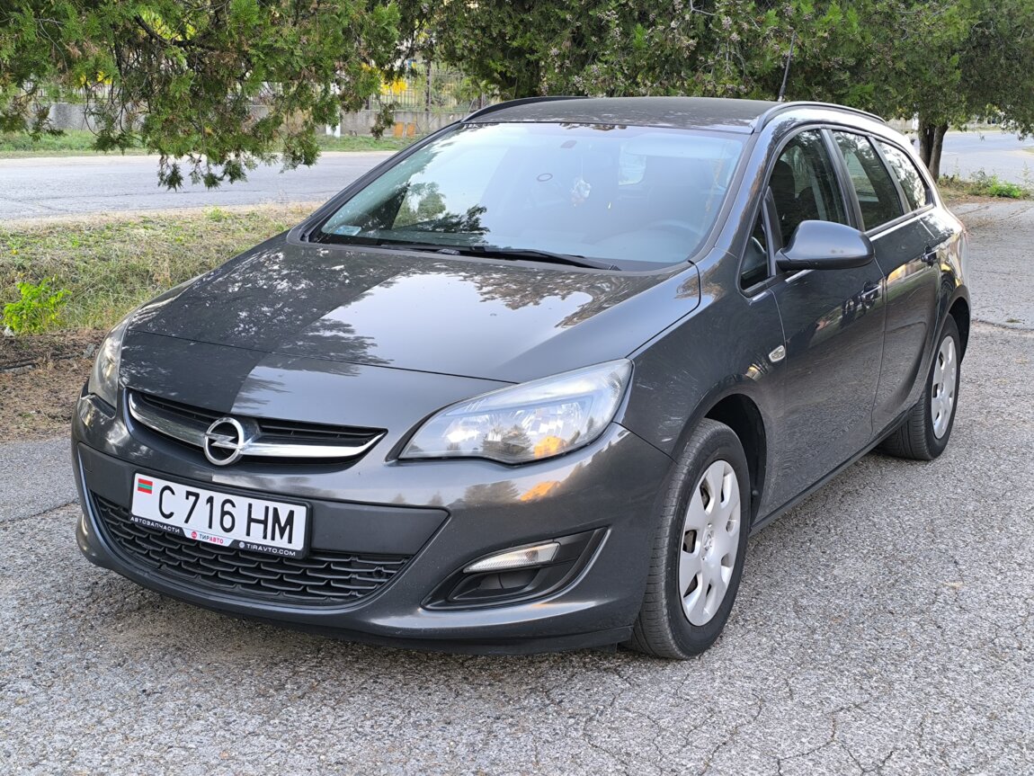 Продам Opel Astra J 2014 г.