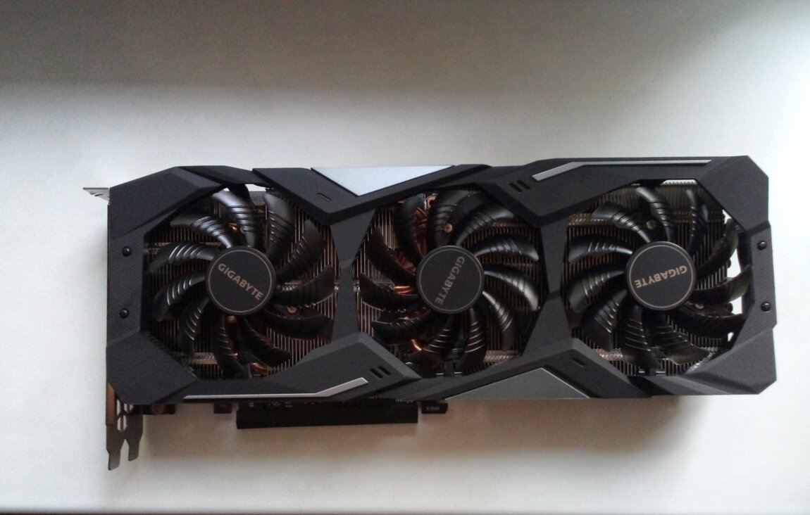 Игровая, мощная GIGABYTE Radeon RX 5700 8Gb GAMING OC