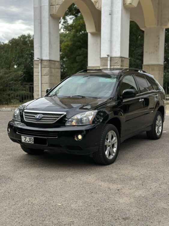 Отличный Lexus RX400H