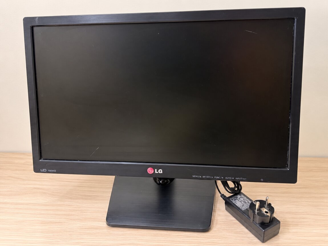 Продам мониторы 19"