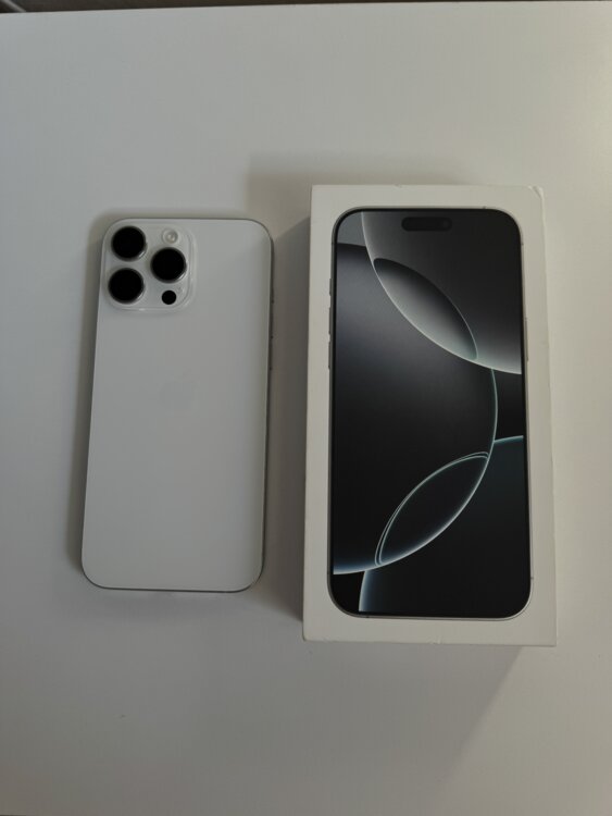 iPhone 16 Pro Max