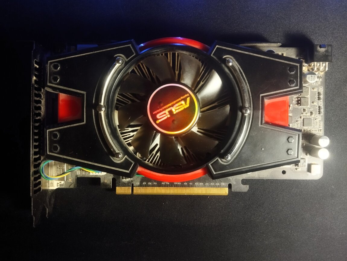 ASUS GeForce GTS 450 GDDR5